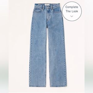 NWOT Abercrombie Curve Love 90’s Relaxed High Rise Jean - Size 34 / US 18